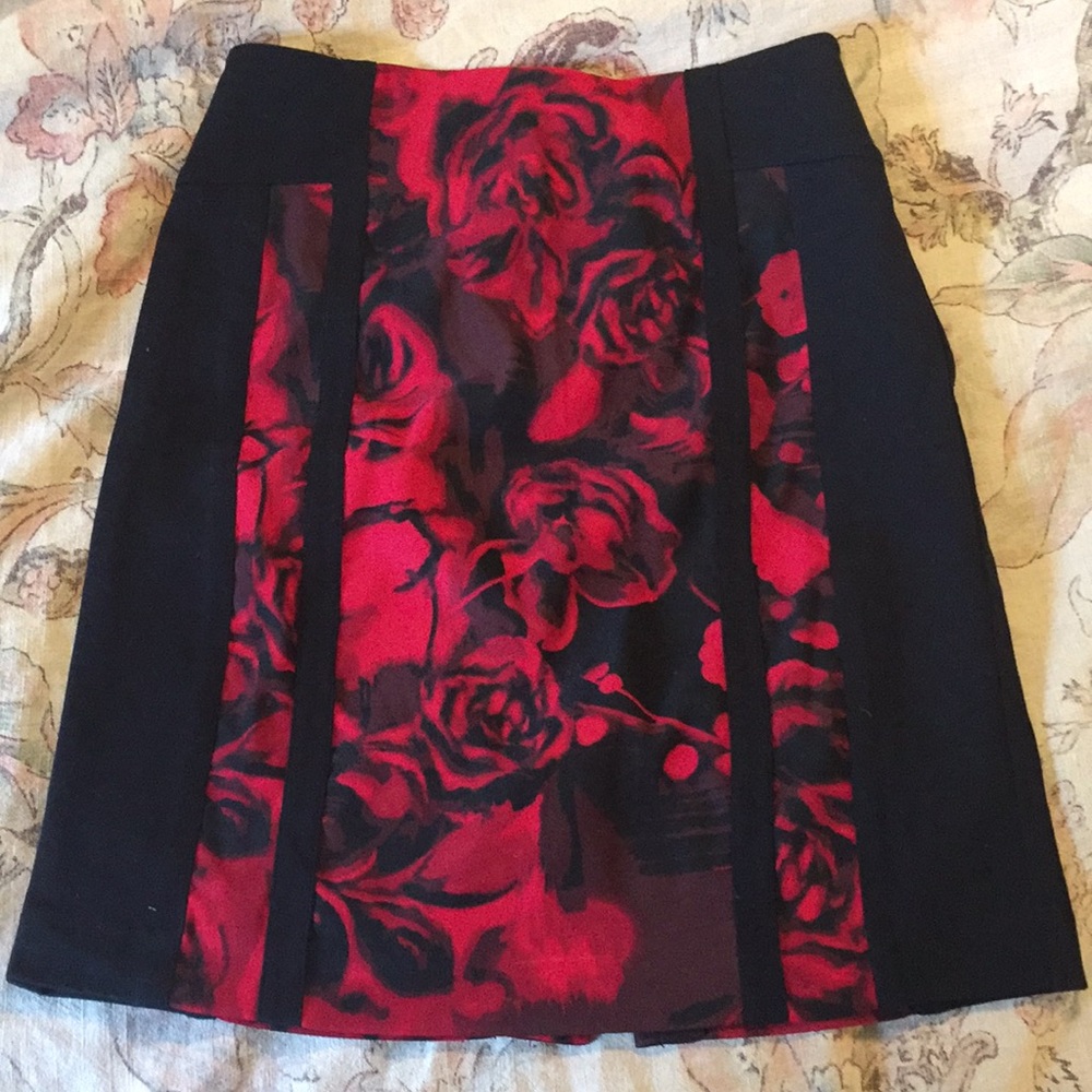 Vintage CACHE Size 0 Rose Print Pencil Skirt Print Stripe Dark Romantic $88 NEW